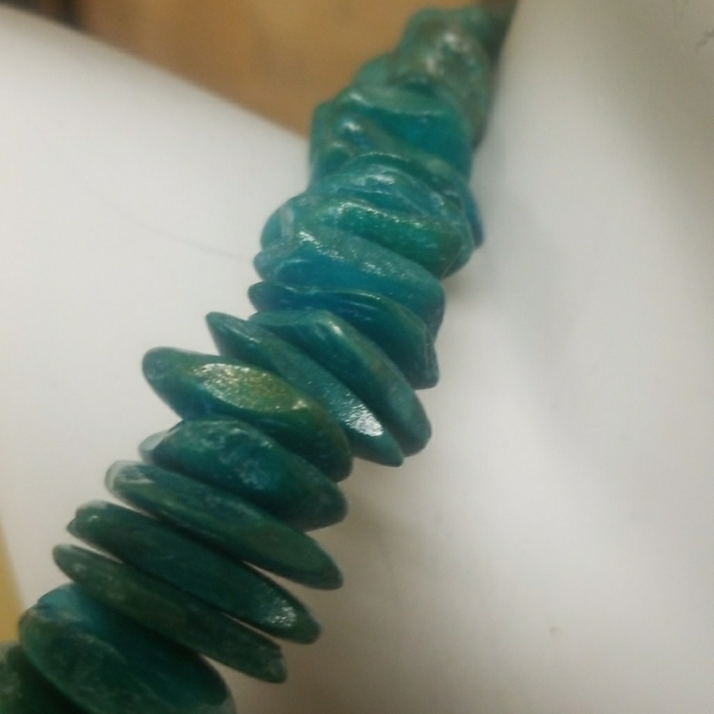 Handmade Green Dark Teal Turquoise Wooden Jag Chip Necklace - Picture 7 of 8